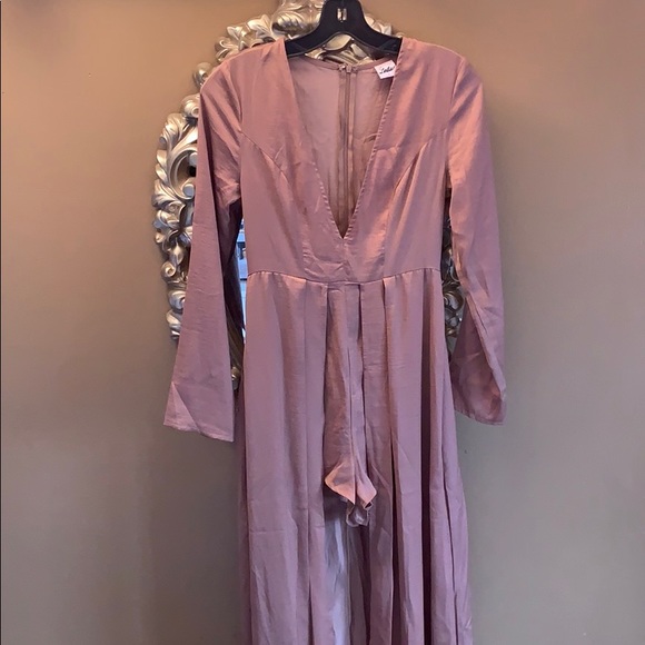 Champagne long sleeve romper with cape attached - Picture 2 of 4